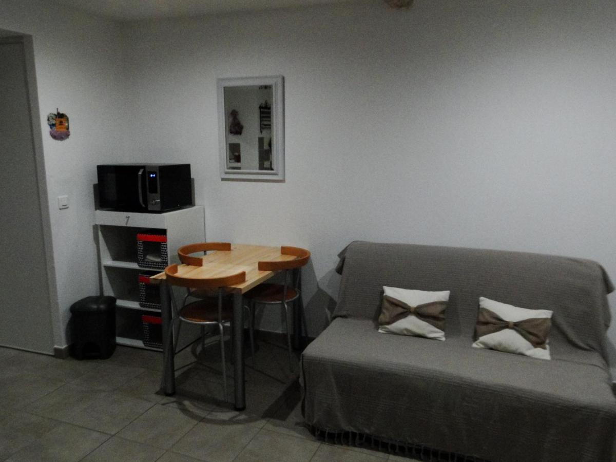 Sympathique Appartement Л'Иль-сюр-ла-Сорг Экстерьер фото